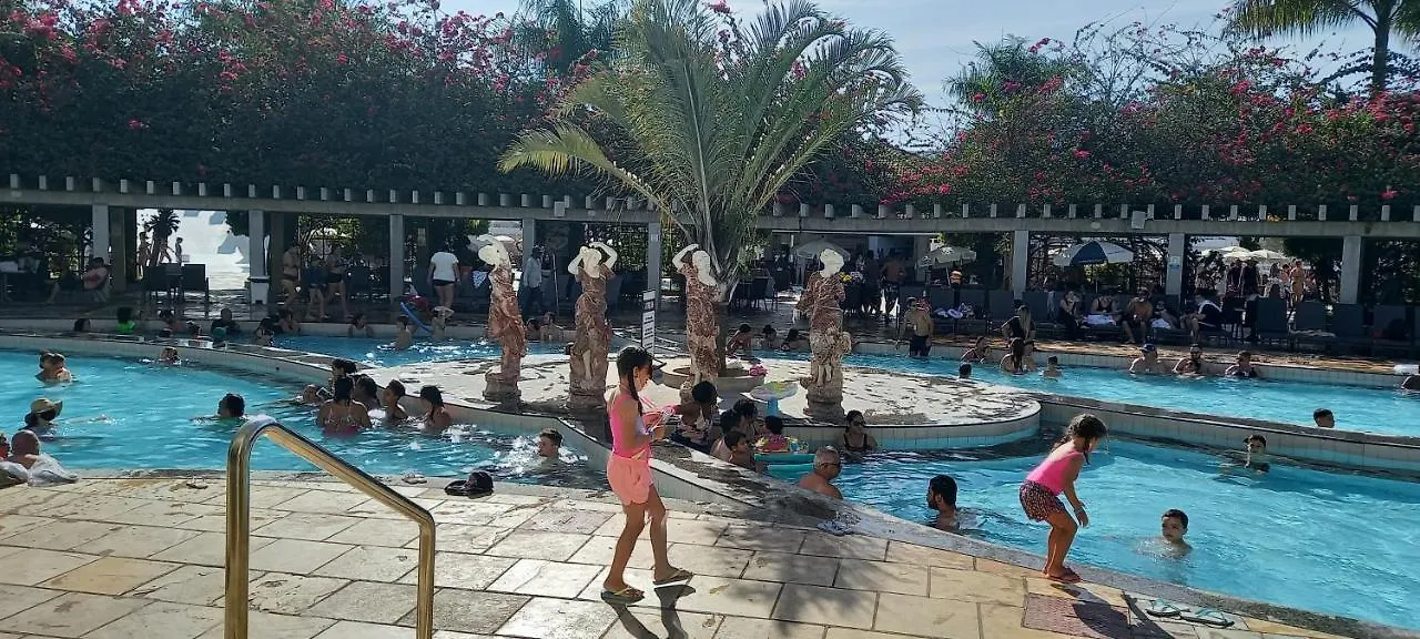 Flats Condomínio Lacqua diRoma I Jardins Aqua Parque