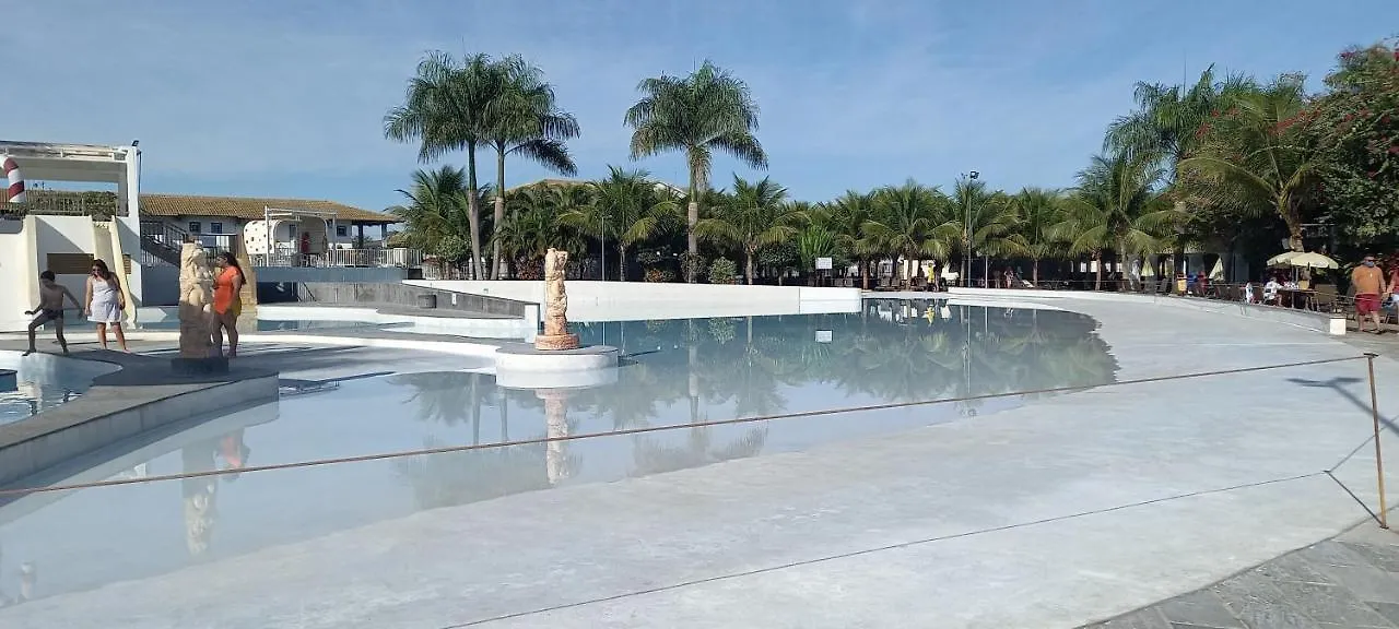 Flats Condomínio Lacqua diRoma I Jardins Aqua Parque Casa de Férias Caldas Novas